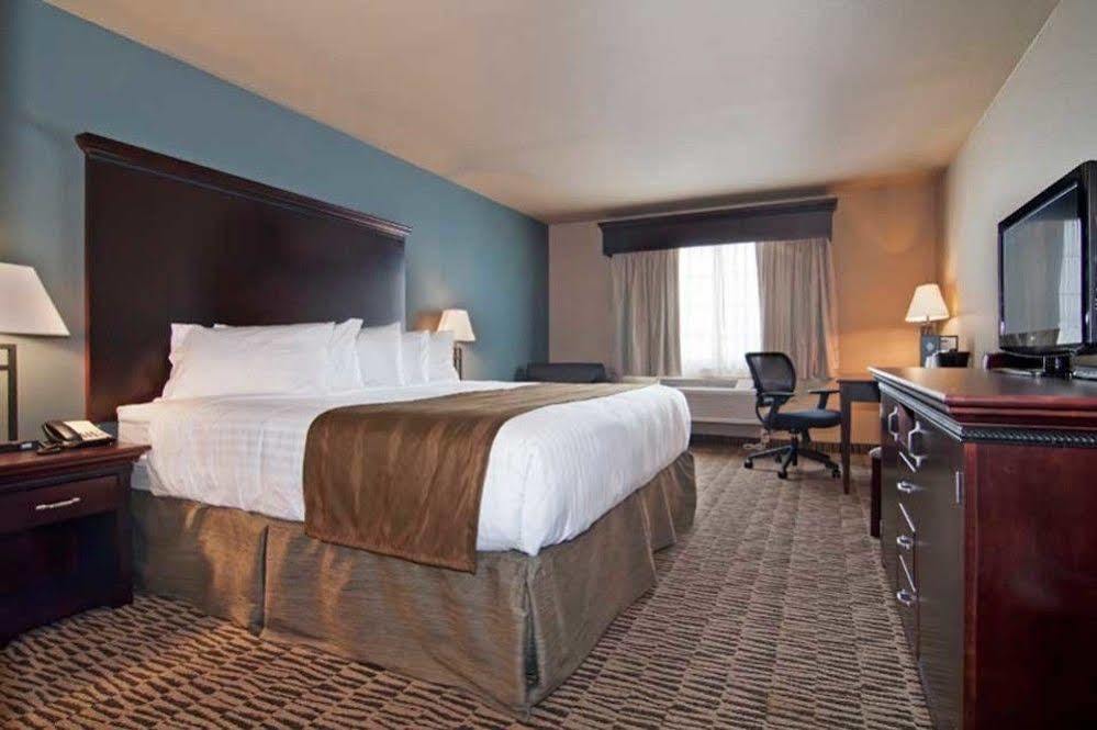 The Watford Hotel Watford City Kültér fotó